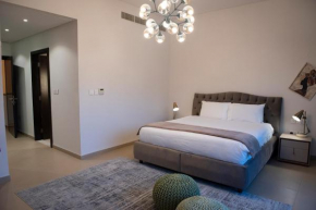 ONE Luxury Villa with Private Swimming Pool in Muscat Bay